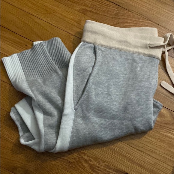 HOLD ONLY FOR LOYDA - APRIL BUNDLE - Picture 3 of 5